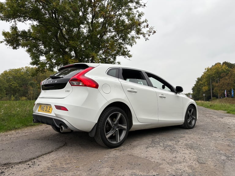Volvo, V40, Hatchback, 2016, Manual, 1969 (cc), 5 doors
