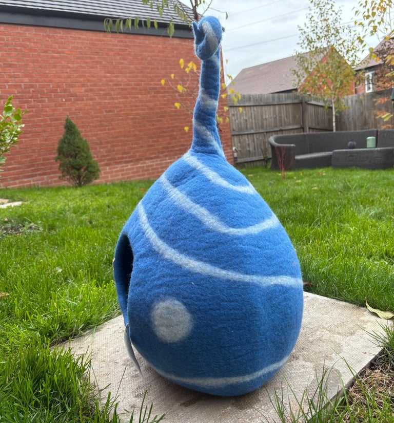 Shady Cat Caves Handmade Felt Cat Bed/Cave Blue Antenna Design 