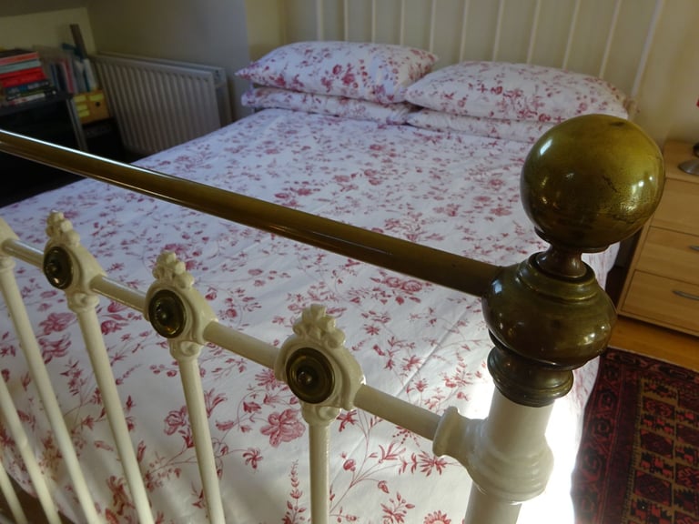 Antique victorian brass and iron double bed