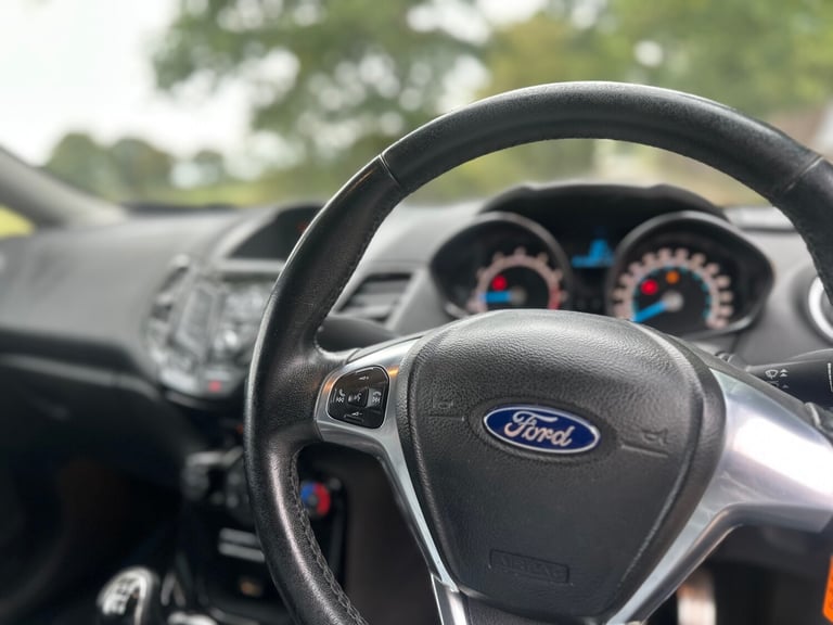 2015 Ford Fiesta 1.0 EcoBoost 125 Zetec S 3dr HATCHBACK Petrol Manual