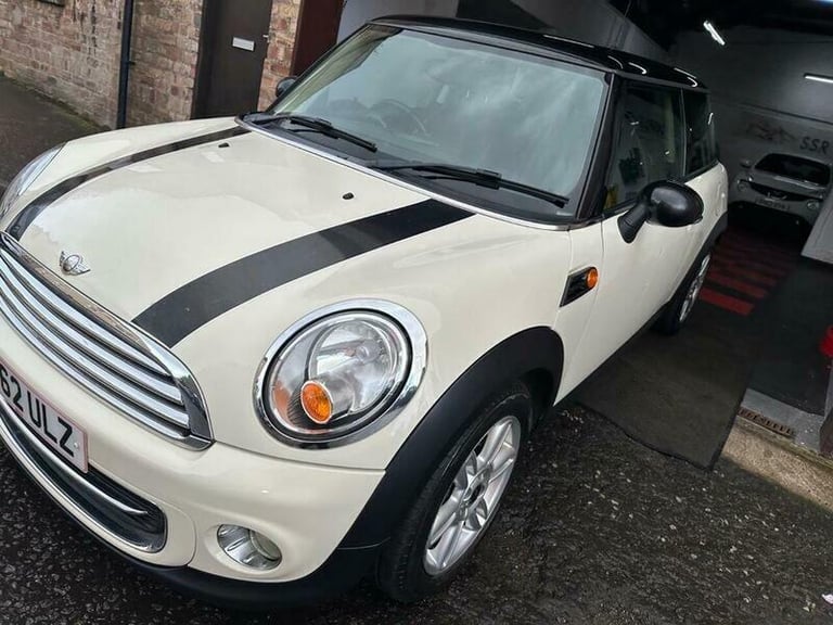 MINI Hatch 1.6 Cooper Hatchback 3dr Petrol Manual Euro 5 (s/s) (122 ps)
