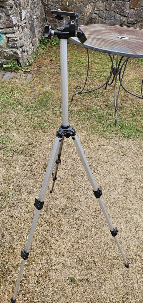 Boots. 3U camera tripod