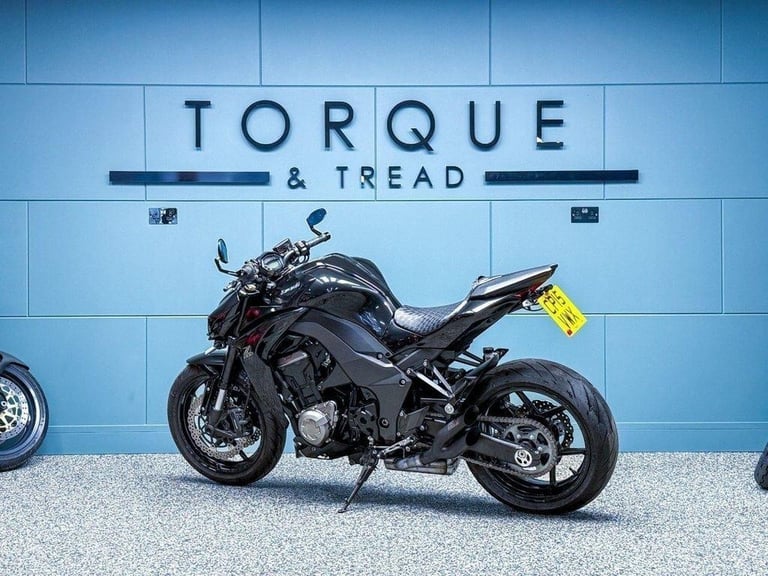 2015 15 KAWASAKI Z1000 SUPERNAKED 1000 - LOW MILES - VANCE HINES