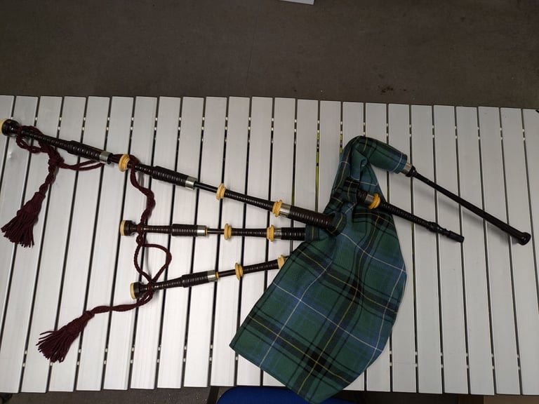 image for Antique Henderson Bagpipes - Scottish 3/4 Reel Pipes - Circa 1912 Cocus wood/w.case