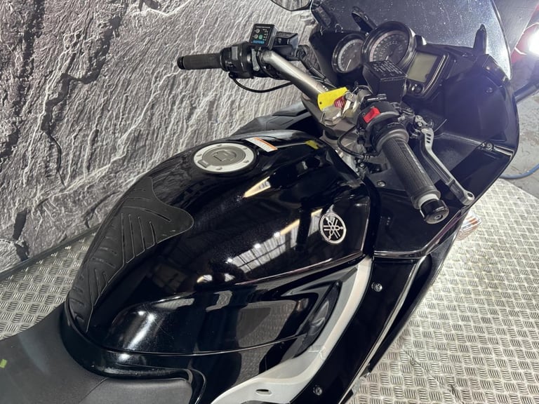 YAMAHA FJR 1300 FJR1300 2010