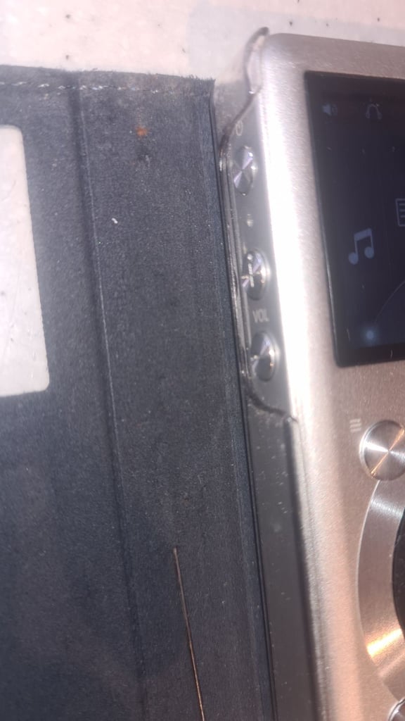 FiiO X1 High Resolution Lossless Music Audio Player in silver is a top quality digital music player