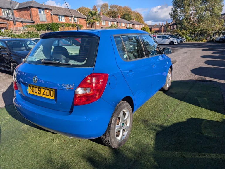 2009 Skoda Fabia 1.2 HTP 12V 2 5dr HATCHBACK Petrol Manual