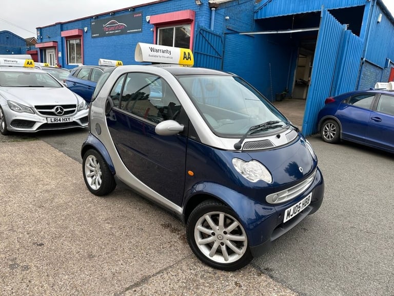2005 smart fortwo 0.7 City Passion Hatchback 3dr Petrol Automatic (113 g/km, 61 bhp) Hatchback Pe...
