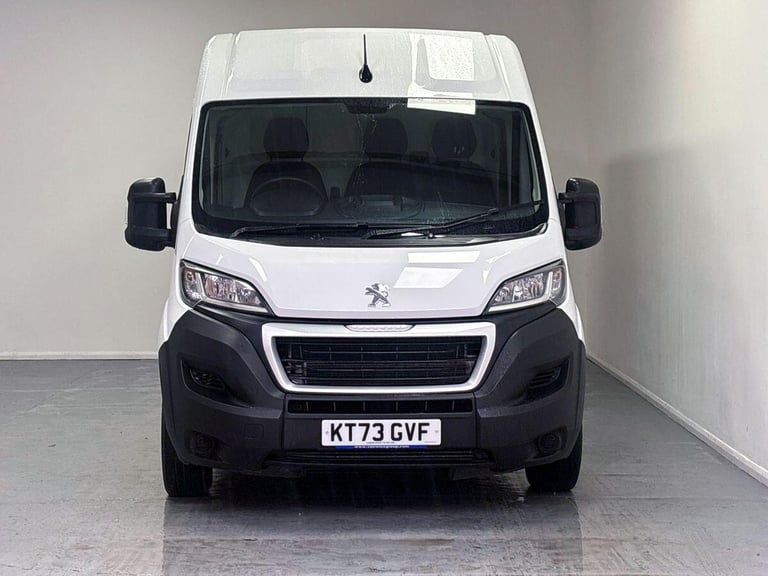  Peugeot Boxer 2.2 BlueHDi 335 Professional Premium + L3 High Roof Euro 6 (s/s) 5dr Diesel Manual