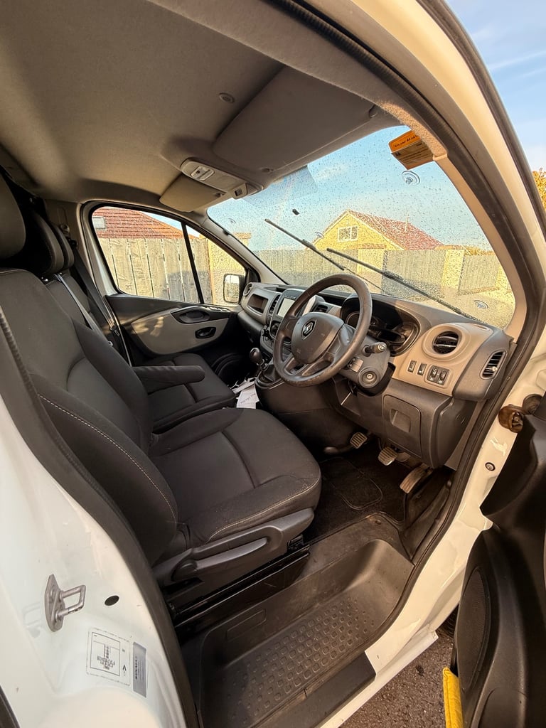 Renault, TRAFIC, Panel Van, 2015, Manual, 1598 (cc)