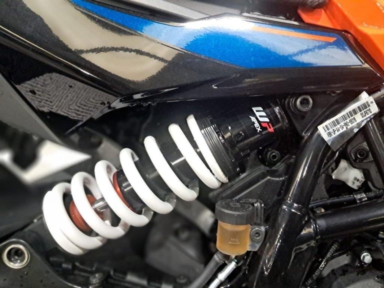 2024 24 KTM 125 DUKE 125 NAKED PETROL MANUAL X-RING EURO 5 (15 PS)