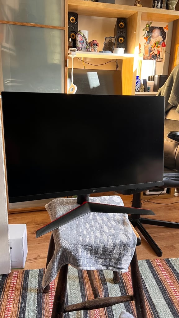 2 x LG UltraGear 27GL63T-B Gaming Monitor 27-inch FHD 1920x1080 144Hz Ims