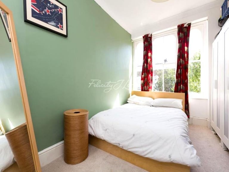 image for 🏠 Bright and spacious room available in Aldgate East