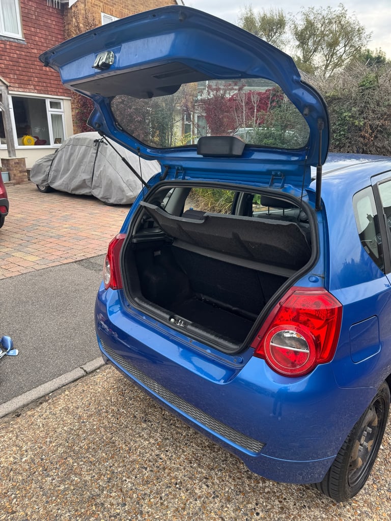 Chevrolet, AVEO, Hatchback, 2011, Manual, 1206 (cc), 5 doors