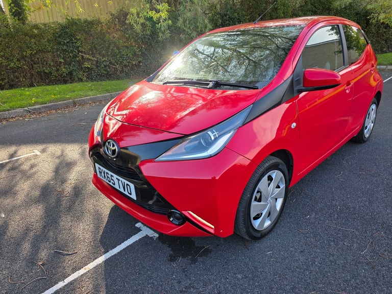 Toyota, AYGO, Hatchback, 2015, Manual, 998 (cc), 5 doors, Euro 6, Peugeot 108, Citroen C1