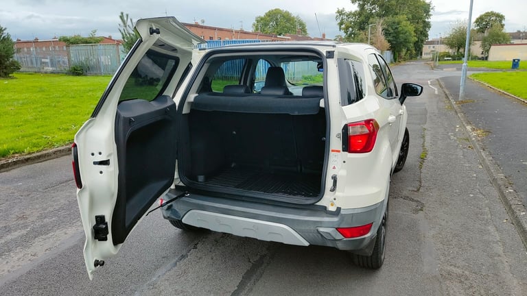 Ford, ECOSPORT, Hatchback, 2017, Manualual, 999 (cc), 5 doors, Titanium S, 