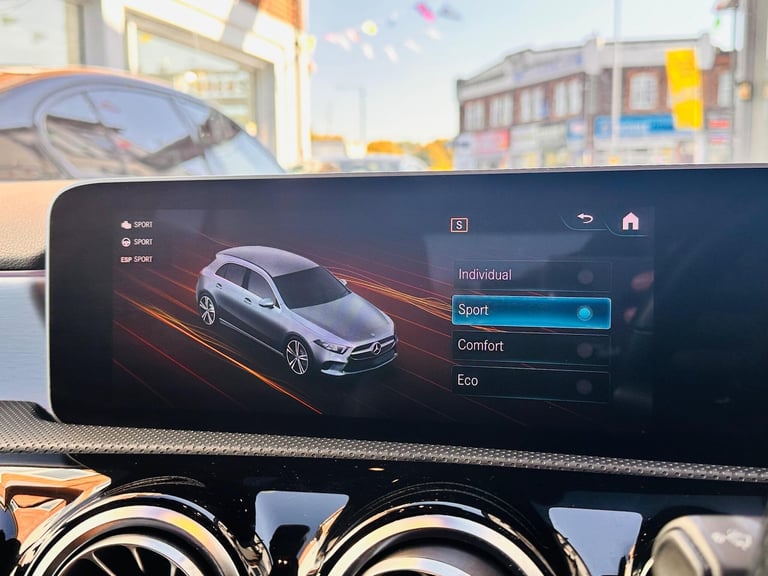 2019 Mercedes-Benz A-Class 1.3 A200 AMG Line (Premium) 7G-DCT Euro 6 (s/s) 5dr HATCHBACK Petrol A...