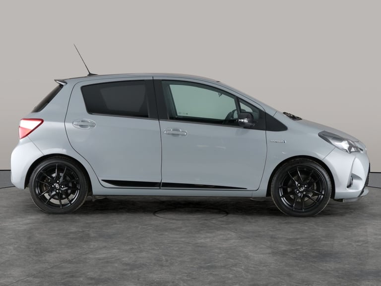 2020 Toyota Yaris 1.5 VVT-h GR SPORT Hatchback 5dr Petrol Hybrid E-CVT Euro 6 (s/s) (100 ps)  Hat...