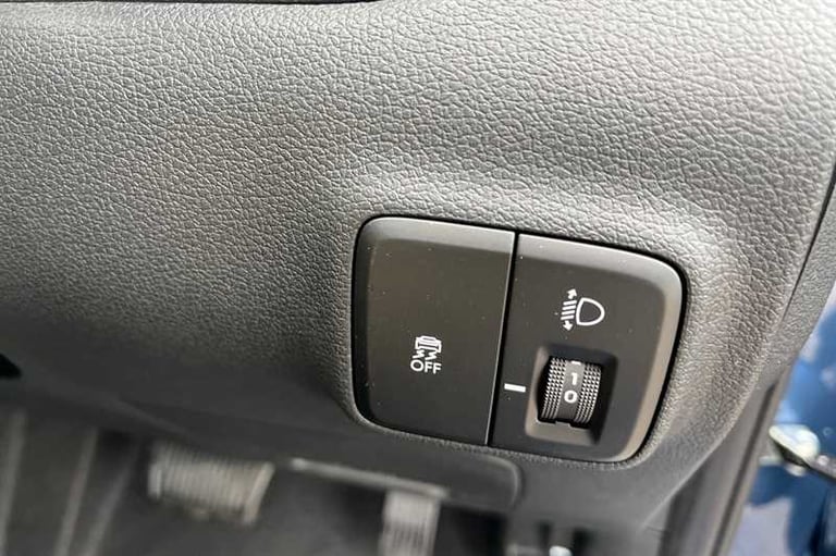 2025 Hyundai i10 1.0 Advance Hatchback 5dr Petrol Auto Euro 6 (s/s) (63 ps) Hatchback Petrol Auto...