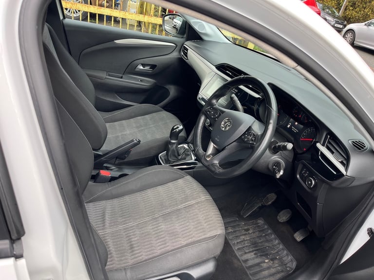 2020 Vauxhall Corsa 1.2 SE 5dr HATCHBACK Petrol Manual