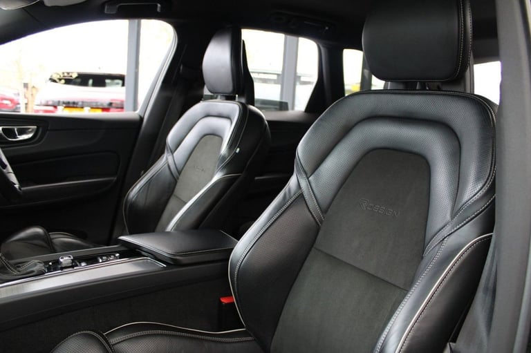 2018 Volvo XC60 2.0 D4 R DESIGN 5dr AWD Geartronic ESTATE DIESEL Automatic