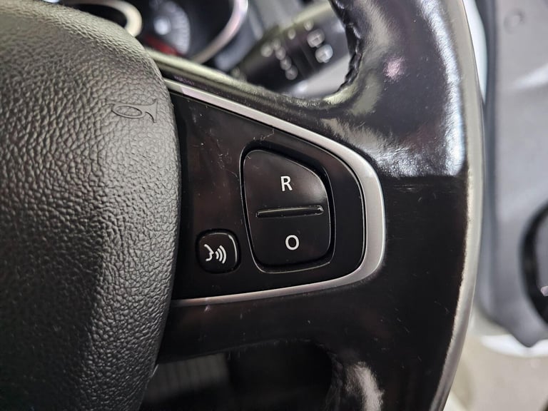 2018 Renault Clio 0.9 TCE 90 Dynamique S Nav 5dr HATCHBACK PETROL Manual