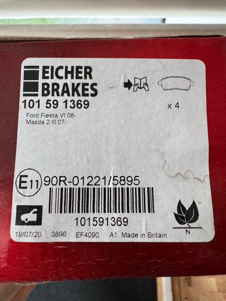 Ford fiesta front brake pads