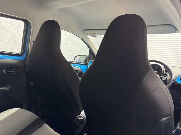 2016 Toyota AYGO 1.0 VVT-i x-cite x-shift Euro 6 5dr HATCHBACK Petrol Automatic