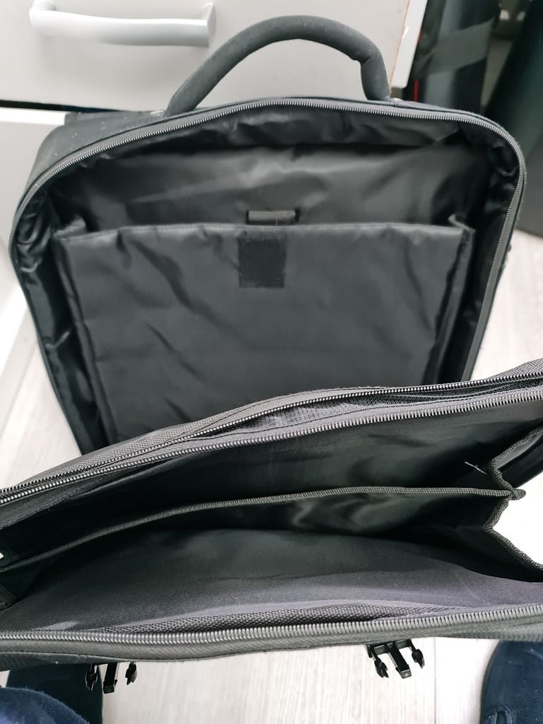 19 " Laptop/Utility bag