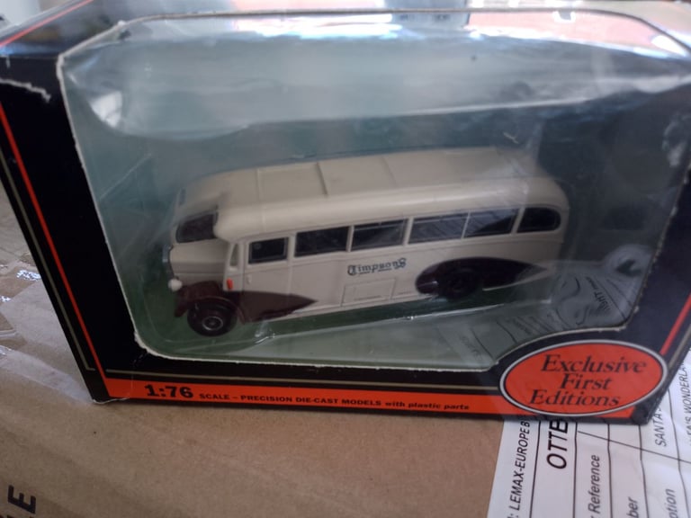 Four Exclusive First Editions model buses 1:76