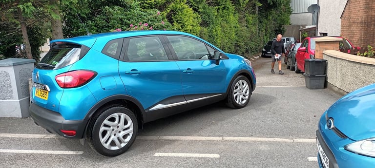 Renault, CAPTUR, Hatchback, 2015, Manual, 1461 (cc), 5 doors