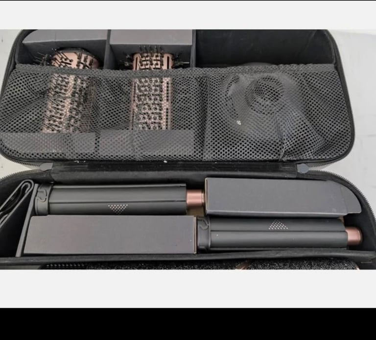 Limited edition Shark 5 in 1 styler 