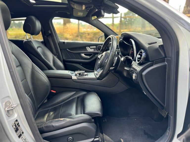 2016 Mercedes-Benz GLC GLC 220d 4Matic AMG Line Premium 5dr 9G-Tronic / Sunroof / Black Pack. COU...
