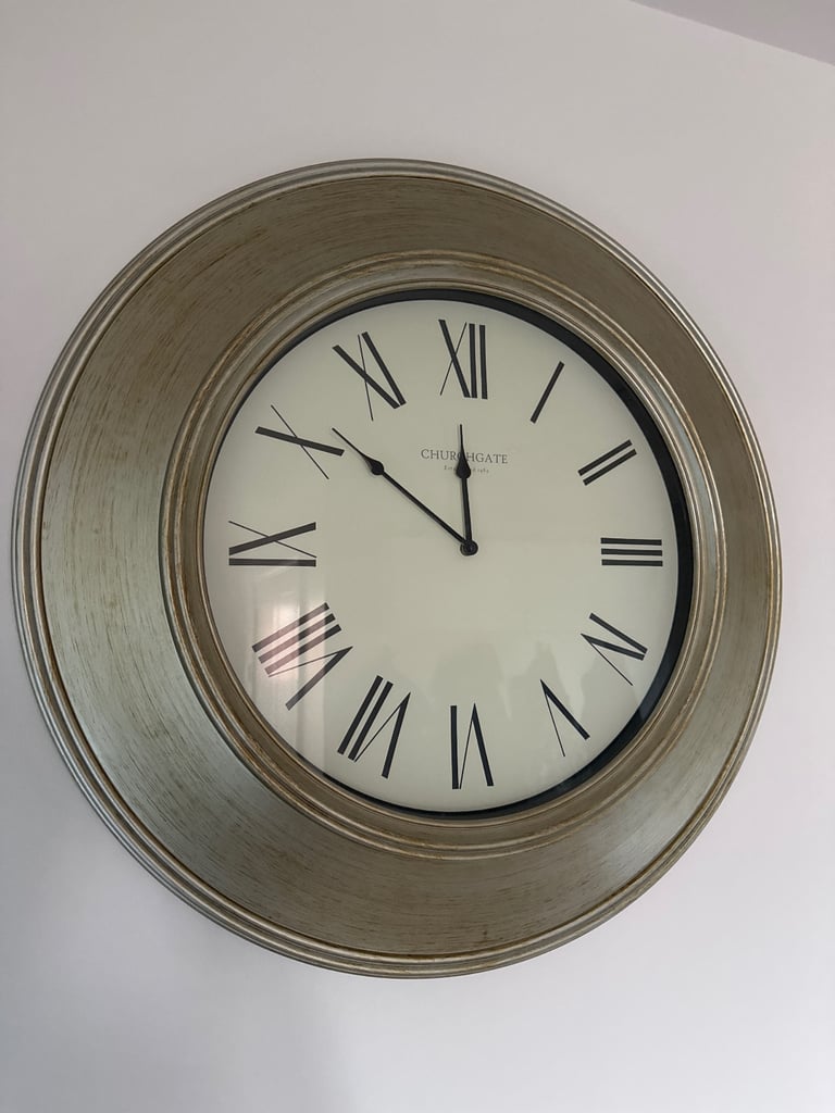Churchgate Wall Clock – Roman Numerals – Classic Design