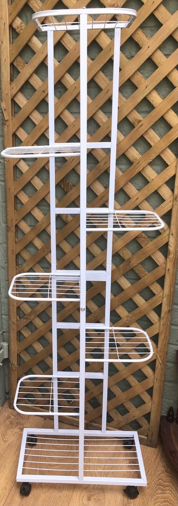 image for METAL PLANT STAND 