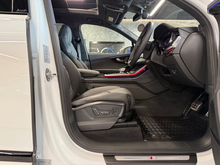 2025 Audi SQ7 4.0 TFSI V8 Black Edition SUV 5dr Petrol Tiptronic quattro Euro 6 (s/s) (50 ESTATE ...