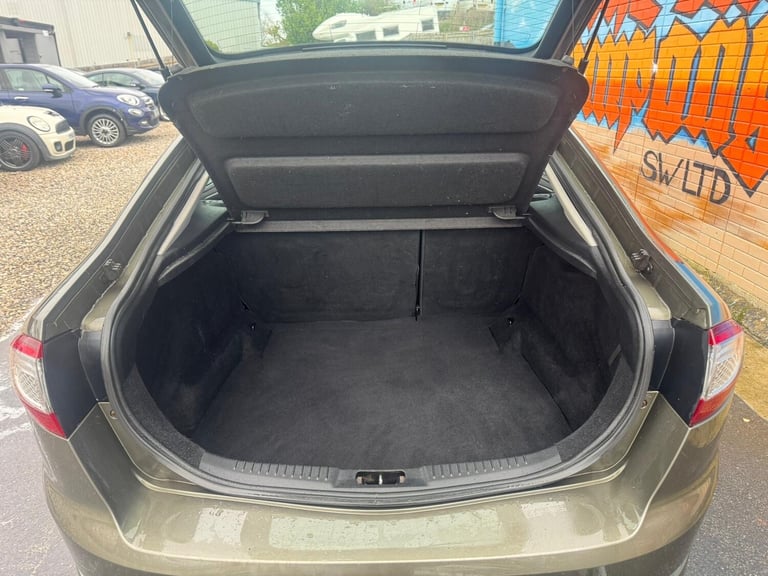 2012 Ford Mondeo 1.6 TDCi ECOnetic Titanium X Hatchback 5dr Diesel Manual Euro