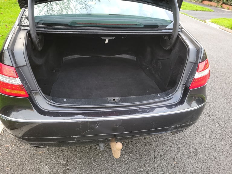 Mercedes-Benz, E CLASS, Saloon, 2011, Semi-Auto, 2987 (cc), 4 doors