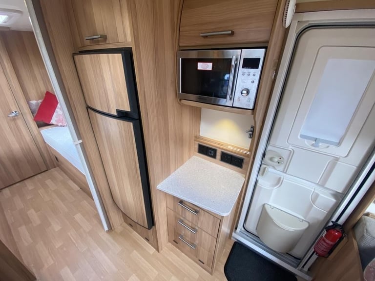 2014 BAILEY UNICORN CORDOBA LUXURY TOURING CARAVAN