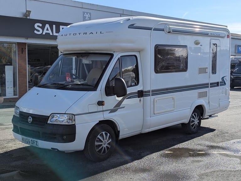 Auto-Trail Tracker 2.2 EKS Van Conversion 