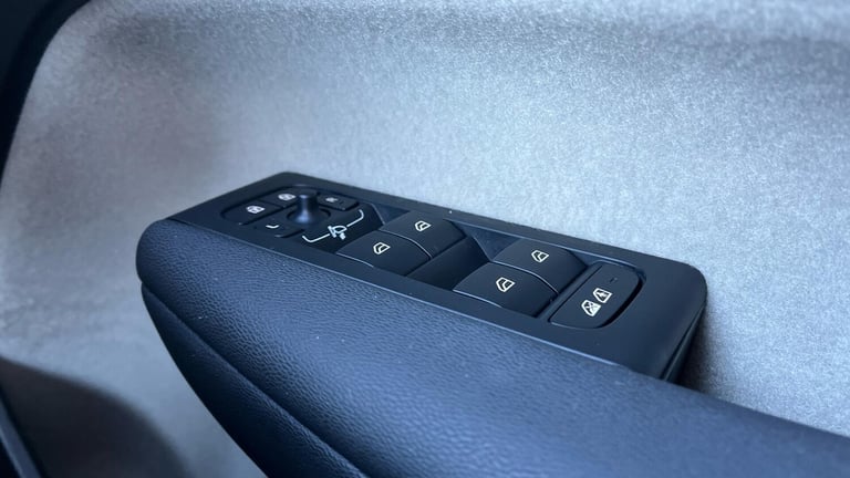 2024 Volvo XC40 Ultra B3 Mild hybrid ESTATE Petrol/Electric Hybrid Automatic