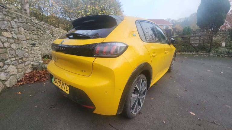 2021 Peugeot e-208 GT (2020 Reg) – 35,800 miles – Excellent Condition
