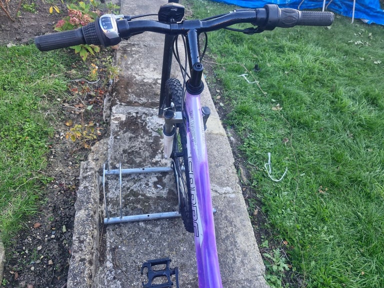 GIRLS LADIES WOMES ADULTS SABRE 26 INCH WHELLS 18 INCH FRAME 18 SPEED BIKE BICYCLE