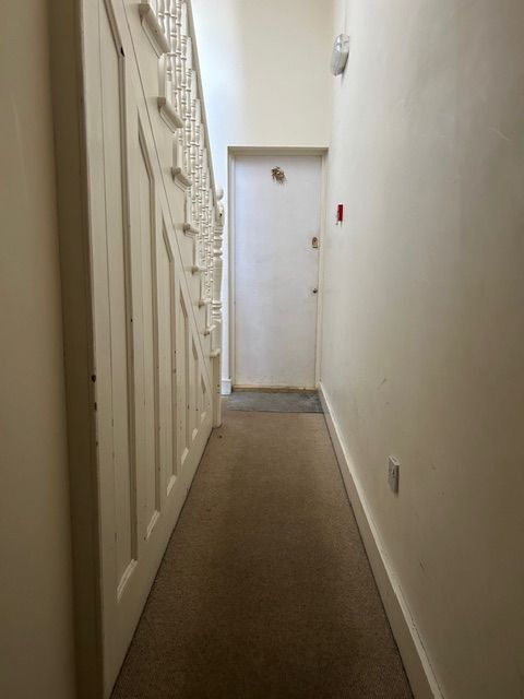 2 bed flat