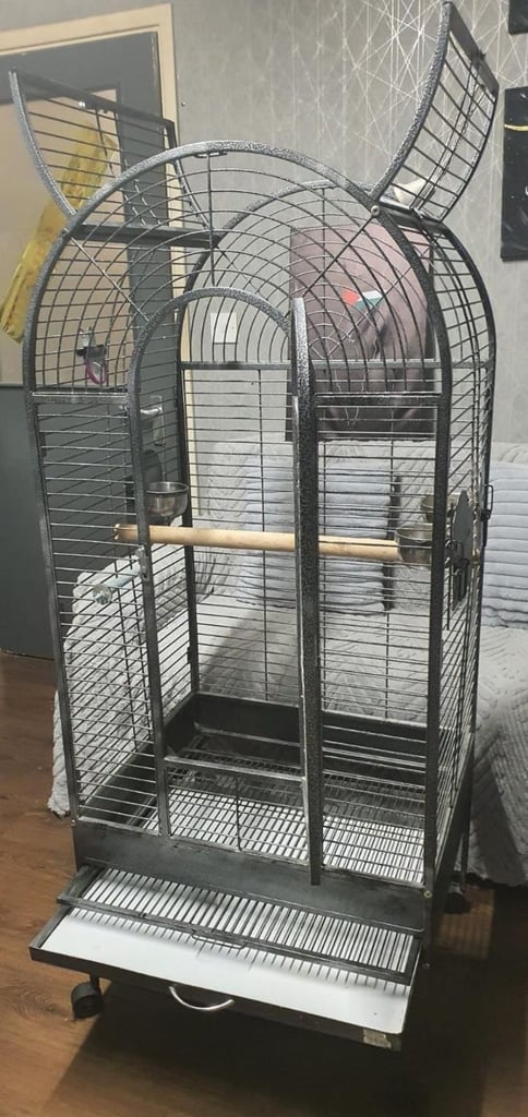 image for Large bird cage on wheels and open top