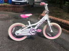 Girls bike hello kitty 