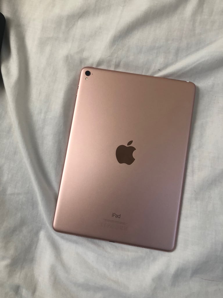 APPLE IPAD PRO 128GB GOOD CONDITION 