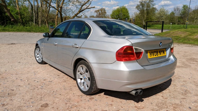 2008 BMW 325i SE Saloon Automatic. Long MOT.