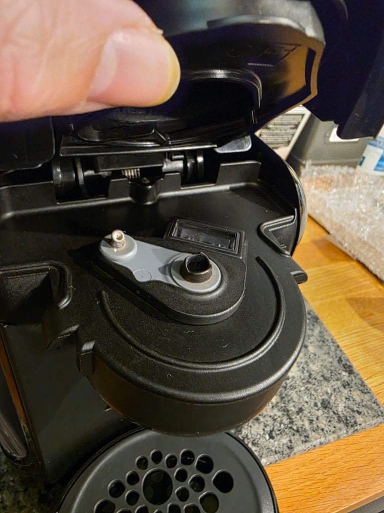 Bosch Tassimo Vivy 2 black Coffee Pod Machine. Auto Hot Drink Chocolate expresso Latte Barista maker