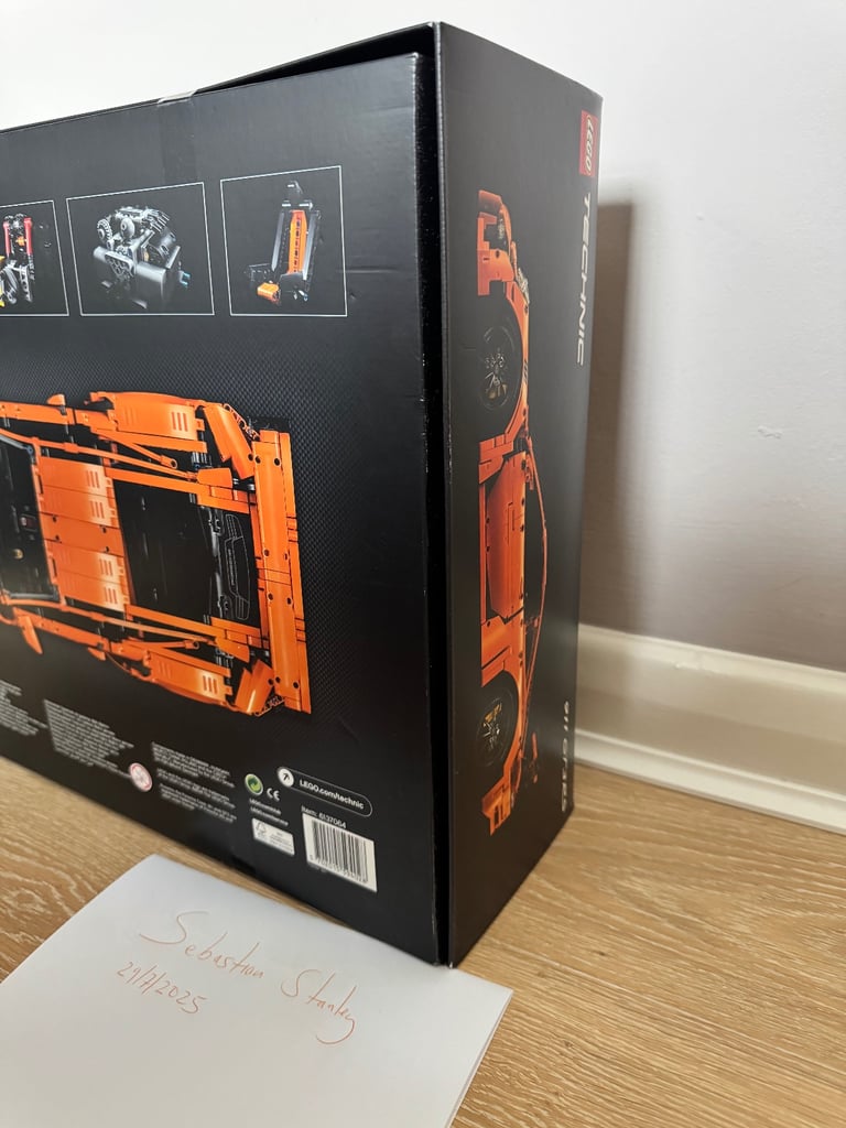 LEGO Technic Porsche 911 GT3 RS Set 42056 New Sealed Box. Excellent condition